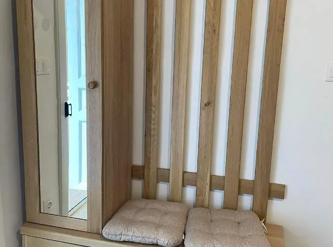 Napocska Vendeghaz * Kisjakabfalva